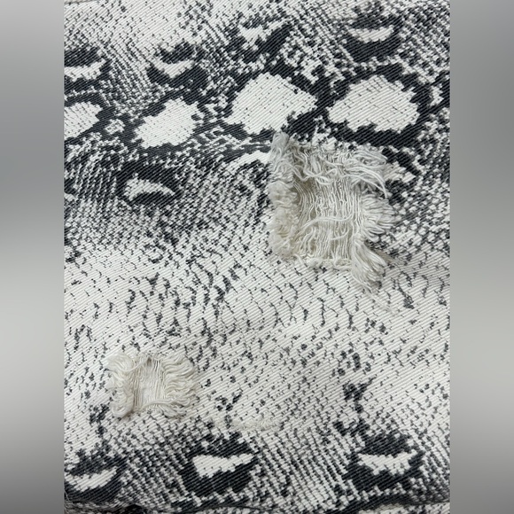 POL Snakeskin Overall Dress Size L - Picture 10 of 13